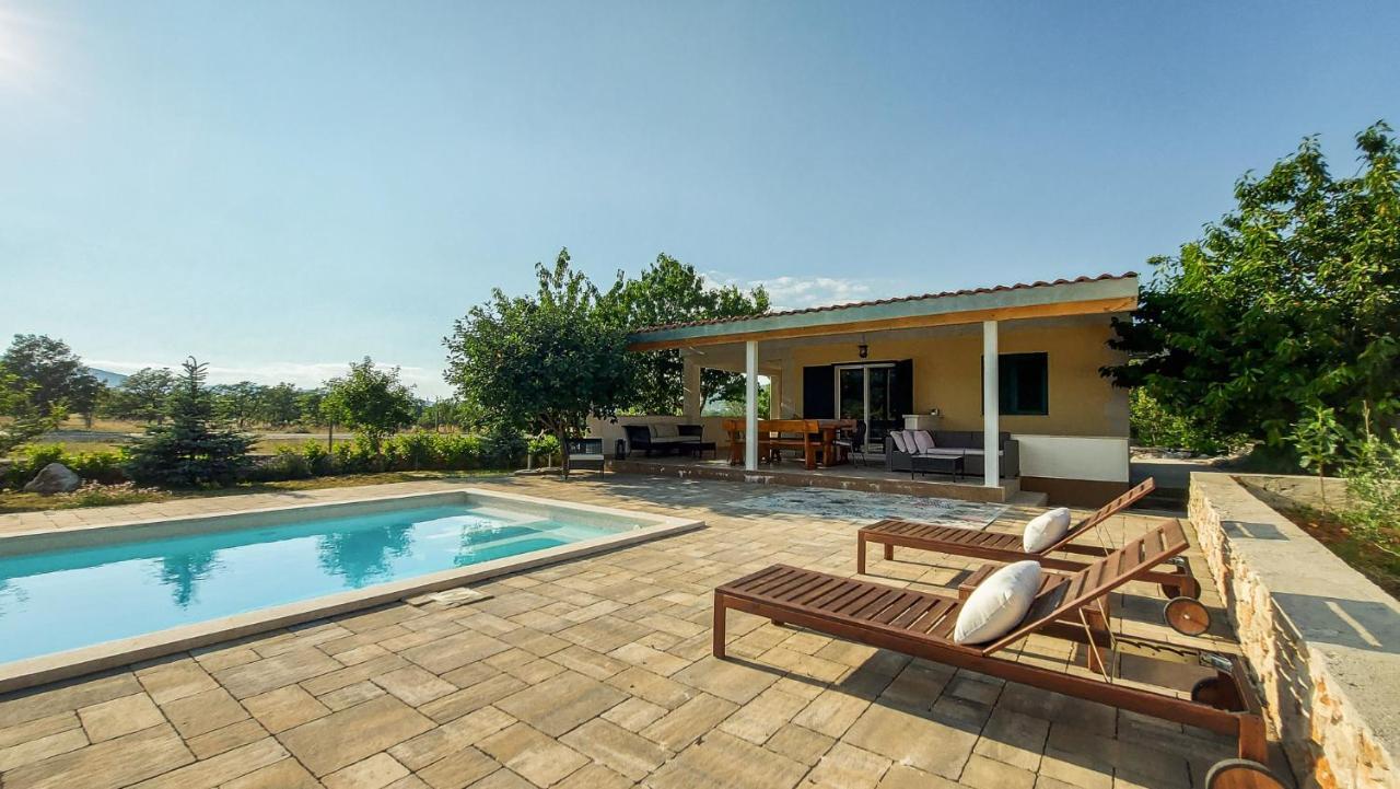 Villa Legacy Krusvar Esterno foto