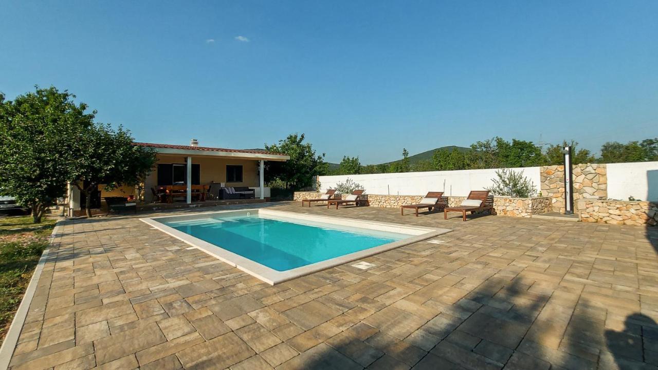 Villa Legacy Krusvar Esterno foto