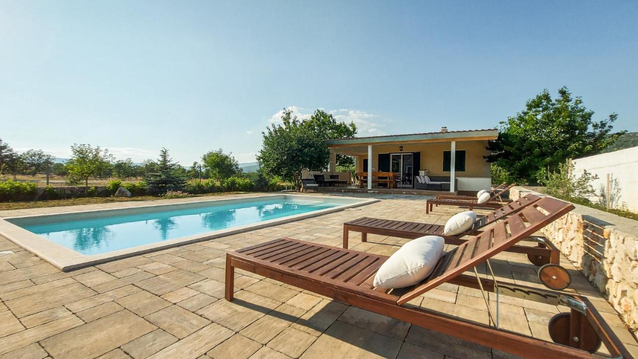 Villa Legacy Krusvar Esterno foto
