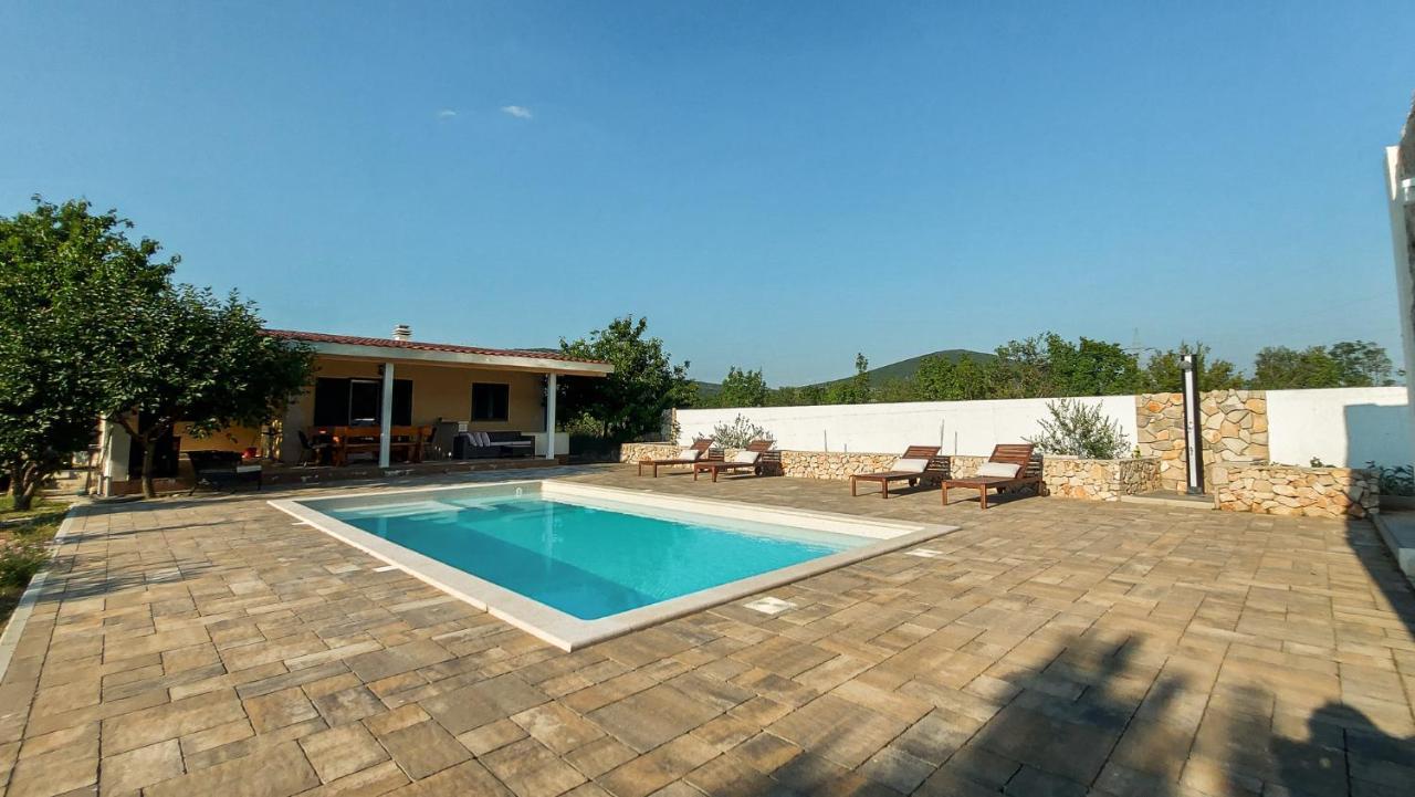 Villa Legacy Krusvar Esterno foto